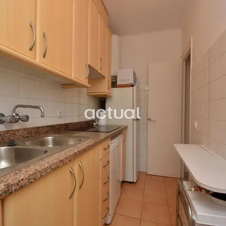Apartman Carle Magne Esc 3